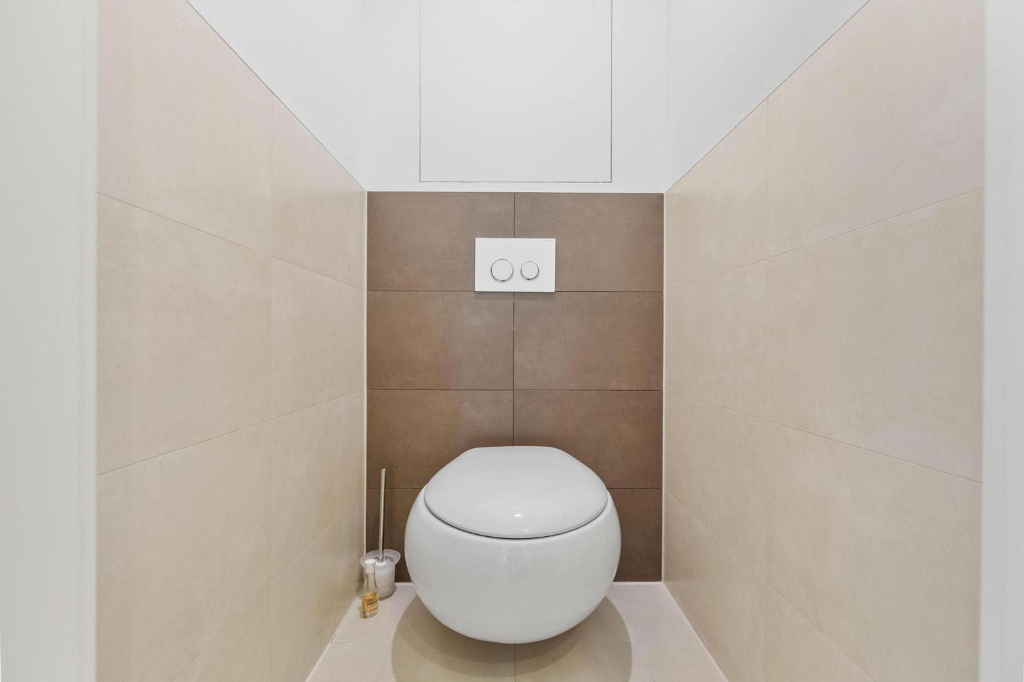 Sky Apartman In Bratislava - With 2 Parking Places Exterior photo